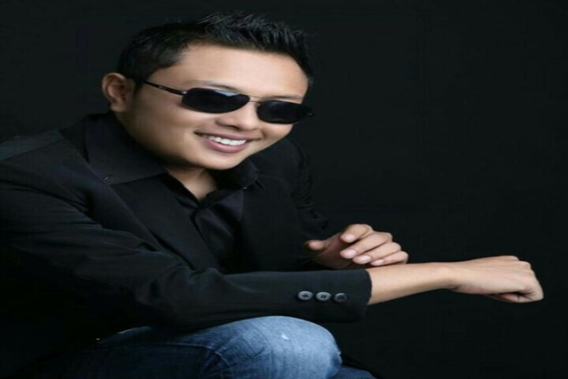 Penyanyi Firman Blank Ciptakan Lagu "Ibu" Untuk Para Ibu Indonesia